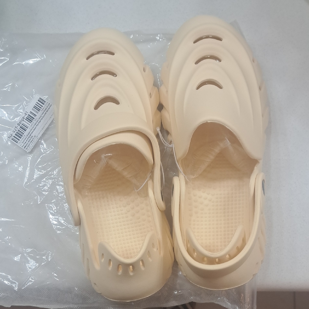 Kids Cream Slip-On Shoes